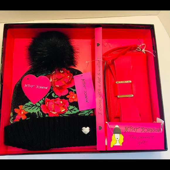 Betsey Johnson Accessories Betsey Johnson Gift Set Poshmark